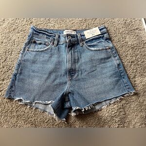 Abercrombie & Fitch 90s Relaxed Cutoff Short//Size 28/6